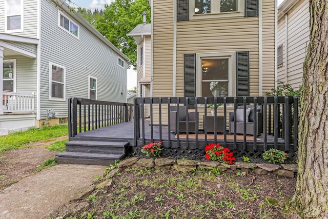 72 Avondale Ave, Columbus, OH 43222 - view of exterior entry with a wooden deck