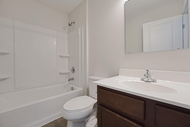 2576 Brook Run Dr, Lancaster, OH 43130 - full bathroom with vanity, toilet, and shower / tub combination