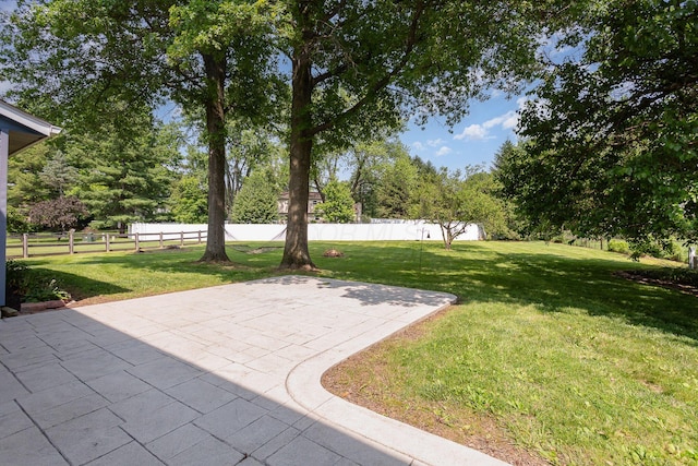 8732 Eastfield Ct, Pickerington, OH 43147 - view of yard with a patio