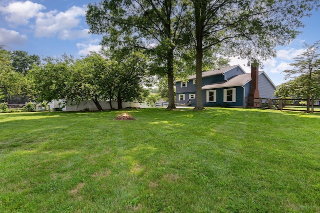 8732 Eastfield Ct, Pickerington, OH 43147 - fenced backyard featuring a fire pit
