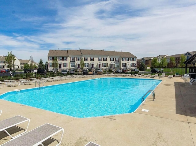 5834 Aristides Way Unit 10, New Albany, OH 43054 - community pool featuring a residential view and a patio