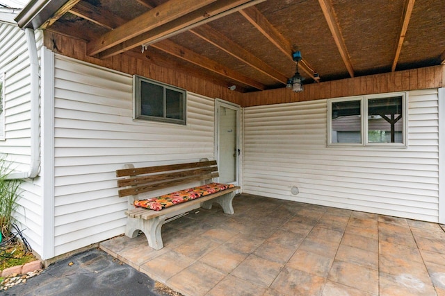 815 Savannah Dr, Columbus, OH 43228 - view of patio