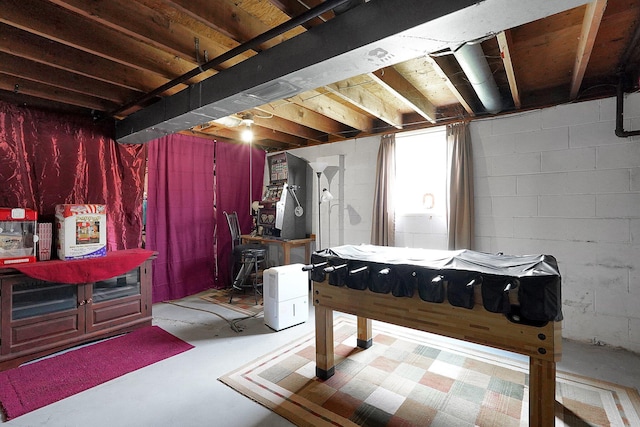 13111 King Rd NE, Thornville, OH 43076 - rec room with finished concrete floors
