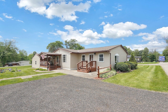 13111 King Rd NE, Thornville, OH 43076 - view of front facade featuring a front yard