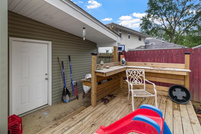 565 S Kellner Rd, Columbus, OH 43209 - view of deck