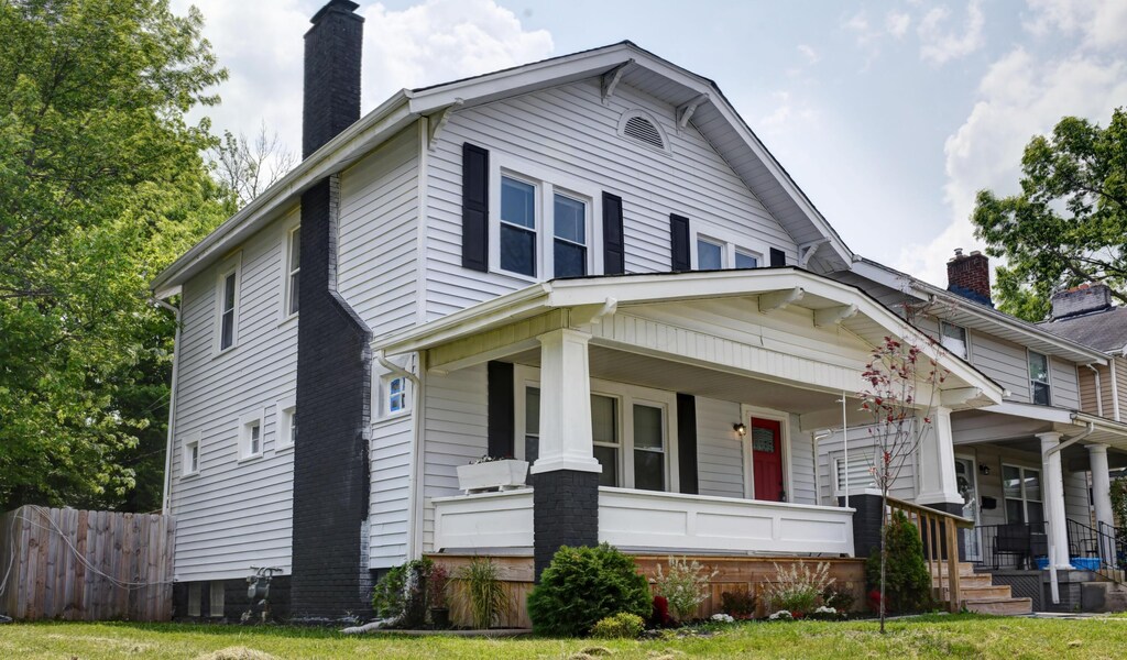 1170 S Champion Ave, Columbus, OH 43206