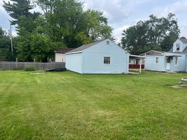 135 Rumsey Rd, Columbus, OH 43207 - view of yard