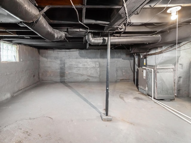 1432 Cordell Ave, Columbus, OH 43211 - below grade area with heating unit
