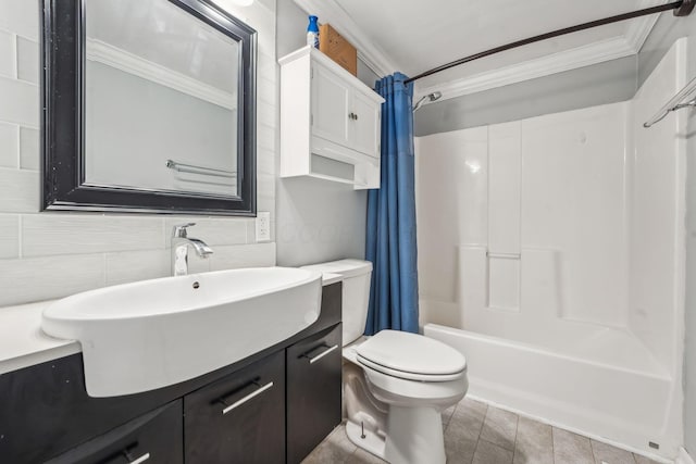 3840 Farm Brook Ln, Columbus, OH 43204 - bathroom with crown molding, shower / tub combo, and vanity