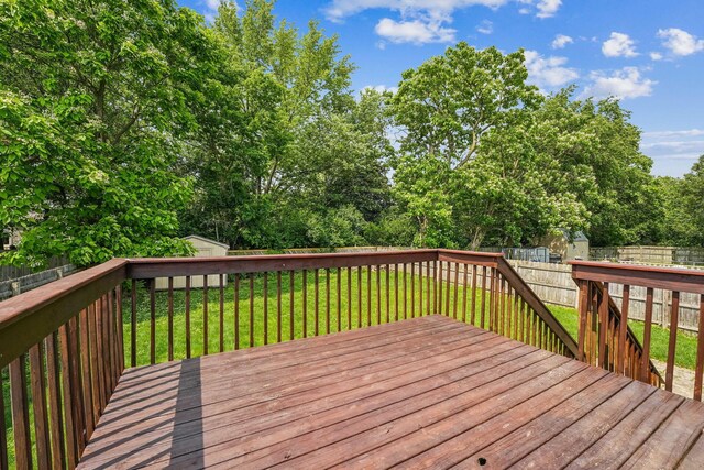 3840 Farm Brook Ln, Columbus, OH 43204 - wooden terrace featuring a shed and a fenced backyard