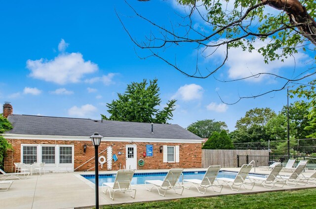 1530 Slade Ave Unit 101, Columbus, OH 43235 - community pool featuring a patio