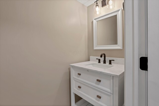 4583 Hunting Creek Dr, Grove City, OH 43123 - bathroom with vanity