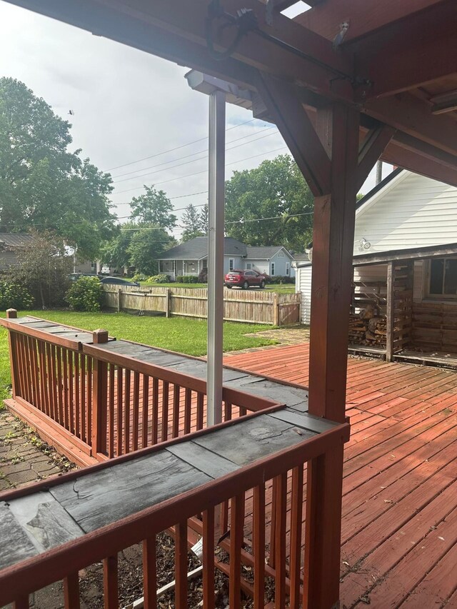 287 W Columbus St, Mount Sterling, OH 43143 - view of deck