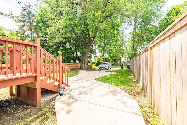 1121 Oakwood Ave, Columbus, OH 43206 - view of yard