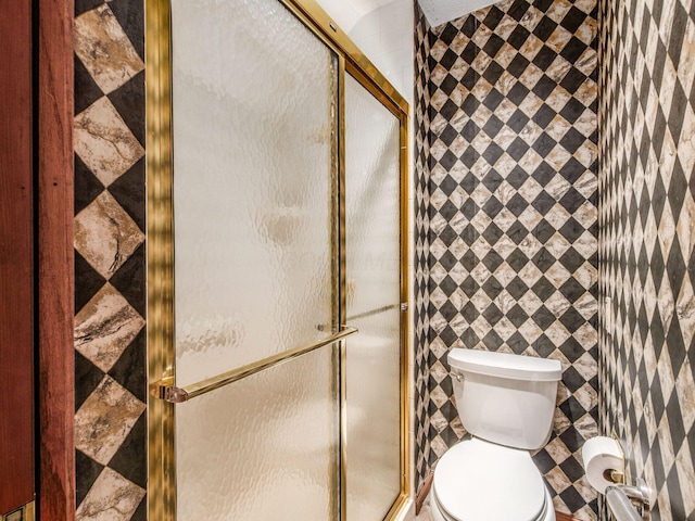5434 Flat Head Ct, Columbus, OH 43230 - full bath with toilet, a shower stall, and tile walls