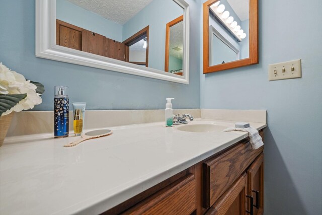 388 Slate Run Dr, Powell, OH 43065 - bathroom featuring vanity