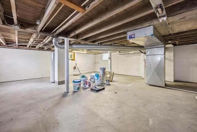 2509 Perdue Ave, Columbus, OH 43211 - unfinished below grade area featuring concrete block wall