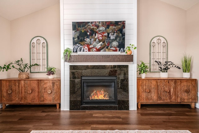 3446 Joberry Loop, Grove City, OH 43123 - living area featuring vaulted ceiling, wood finished floors, and a tile fireplace
