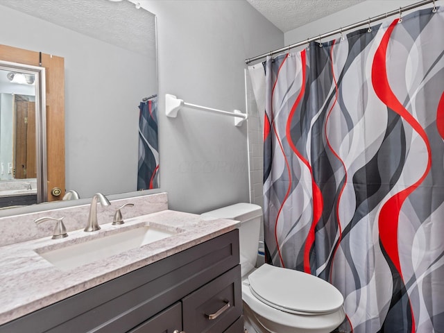 5980 Peridot St, Grove City, OH 43123 - full bath with a textured ceiling, vanity, toilet, and curtained shower
