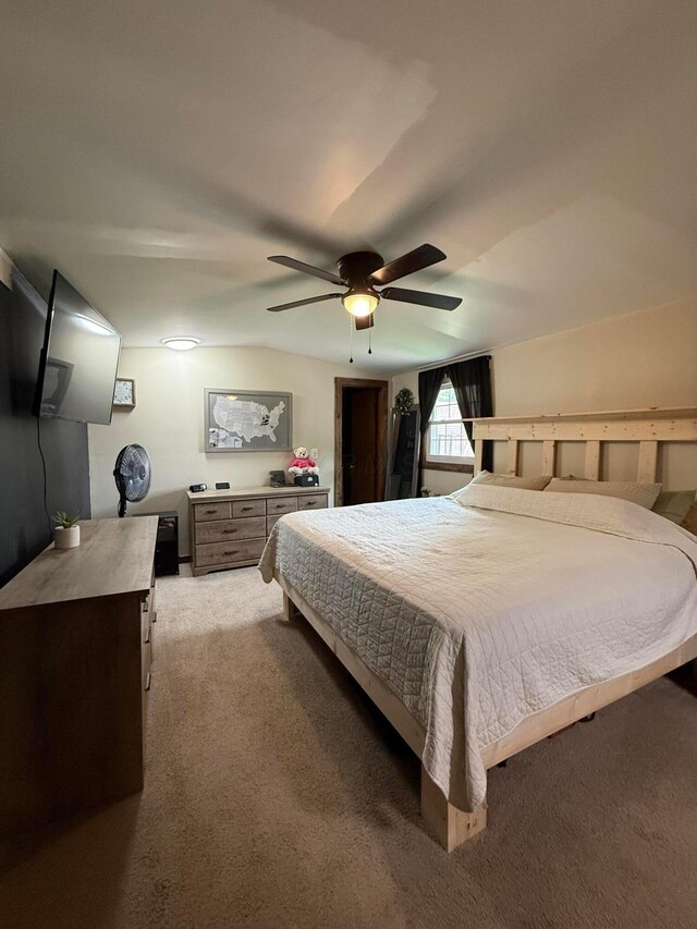 1775 Shoshoni Dr, Circleville, OH 43113 - bedroom with light carpet and a ceiling fan