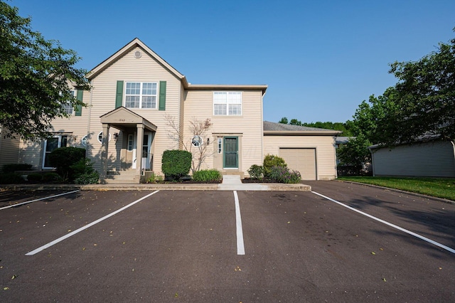 1845 Messner Dr Unit 57E, Hilliard, OH 43026 - townhome / multi-family property with uncovered parking