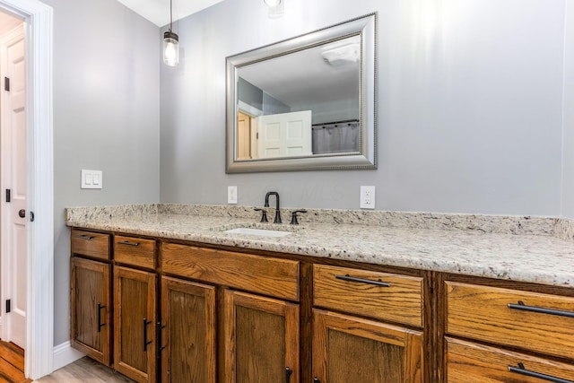 170 Nantucket Ave, Pickerington, OH 43147 - full bath with vanity and wood finished floors