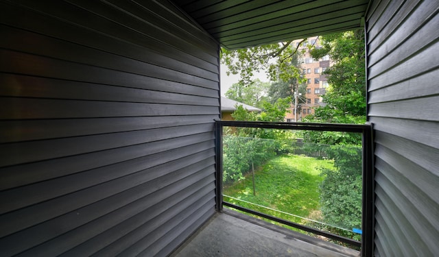 39 Auburn Ave, Columbus, OH 43205 - view of balcony