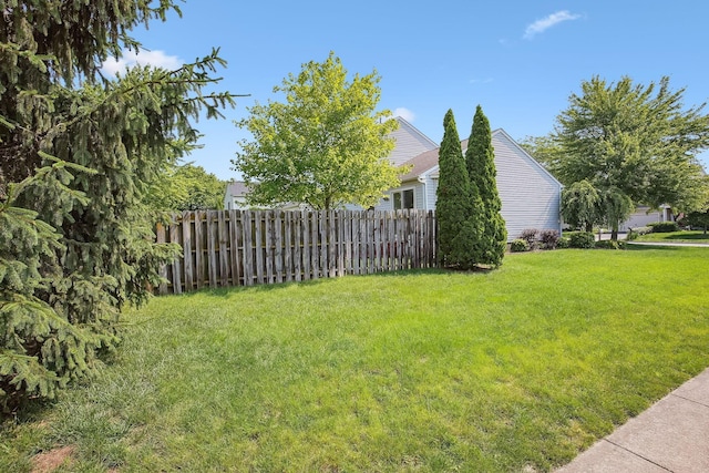 2147 Juneau Way, Grove City, OH 43123 - view of yard