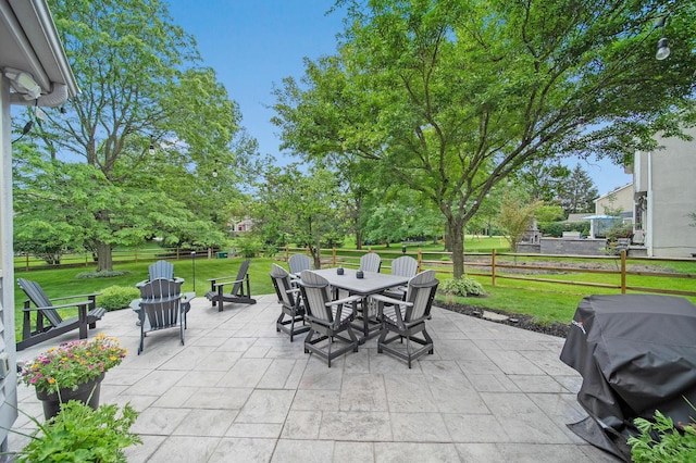 3040 Atoll Dr, Lewis Center, OH 43035 - view of patio featuring outdoor dining area and area for grilling
