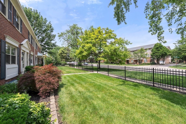 1831 NW Blvd Unit B, Columbus, OH 43212 - view of yard
