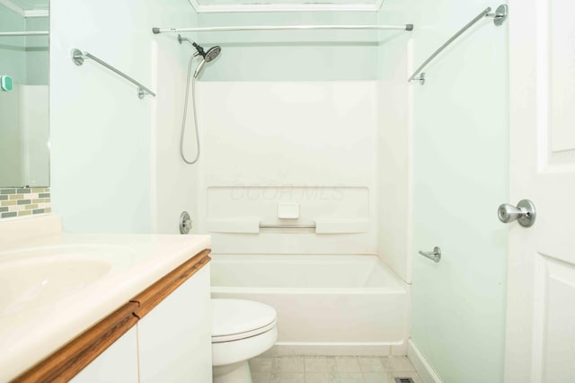 2043 Coleman Dr Unit 6F, Columbus, OH 43235 - bathroom with toilet, vanity, shower / tub combination, decorative backsplash, and baseboards