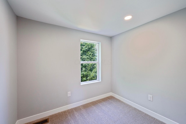 1275 Wager St, Columbus, OH 43206 - unfurnished room with recessed lighting and carpet