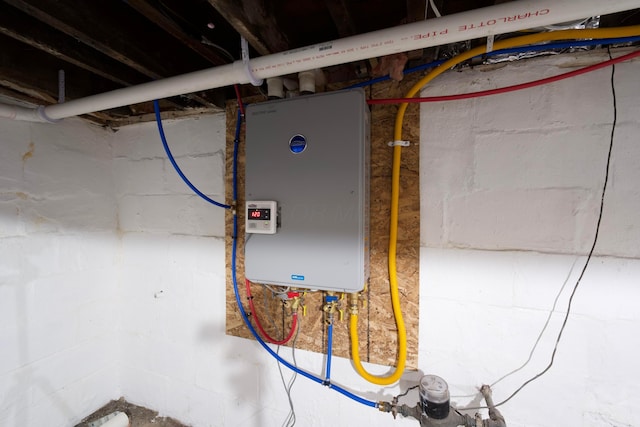 1275 Wager St, Columbus, OH 43206 - utility room with tankless water heater