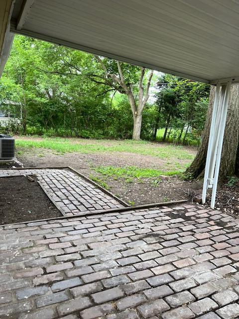 1416 Benson Dr, Columbus, OH 43227 - view of patio / terrace