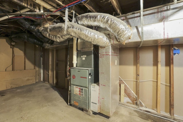 704 N Detroit St, Bellefontaine, OH 43311 - utilities featuring heating unit
