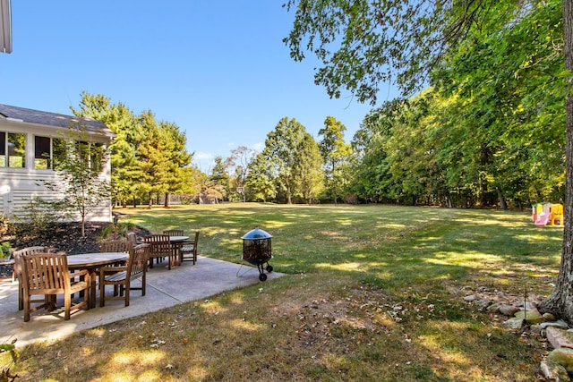 5839 Ketch St, Lewis Center, OH 43035 - view of grassy yard with a patio area