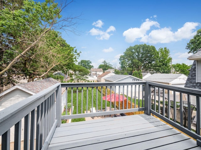 1368 Elmwood Ave, Columbus, OH 43212 - view of wooden terrace