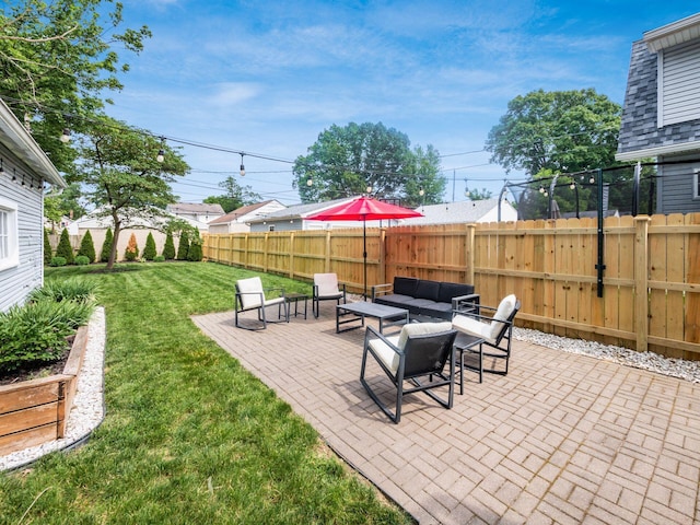 1368 Elmwood Ave, Columbus, OH 43212 - fenced backyard featuring a patio