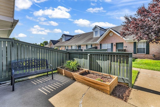 978 Kingsbury Ct, Newark, OH 43055 - view of patio with a vegetable garden