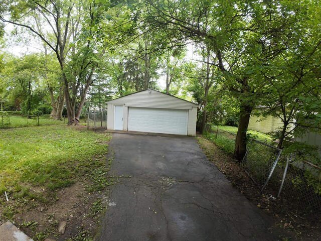 3391 Bruceton Ave, Columbus, OH 43232 - photo 15