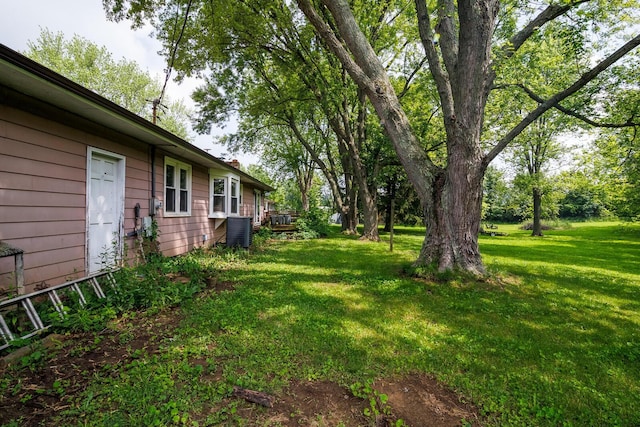 4019 Mink St SW, Pataskala, OH 43062 - view of green lawn with cooling unit