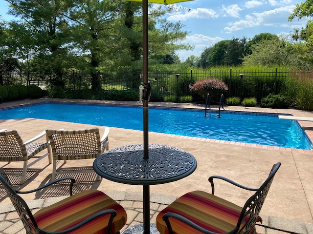 7524 Cumberland Cir NW, Canal Winchester, OH 43110 - view of pool featuring a patio area