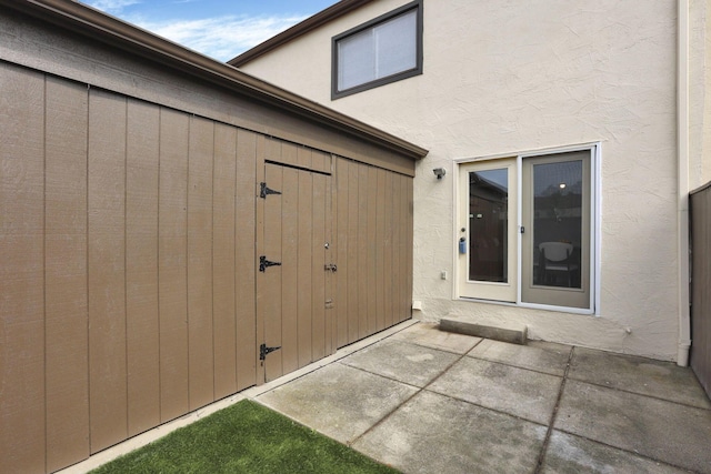 2356 Gavinley Way, Columbus, OH 43220 - property entrance featuring stucco siding