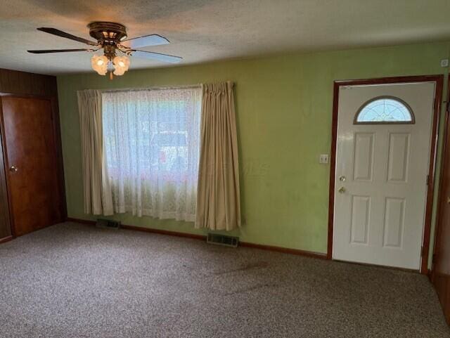 2377 E Howard Rd, Obetz, OH 43207 - carpeted entrance foyer with ceiling fan and baseboards