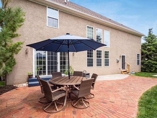 6165 Avocet Ct, Dublin, OH 43017 - view of patio / terrace with entry steps