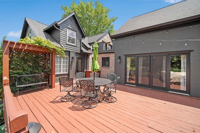 2946 Lewis Center Rd, Lewis Center, OH 43035 - wooden deck with outdoor dining space