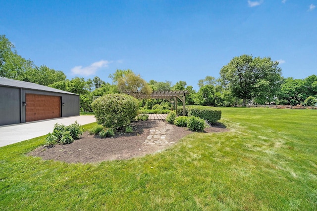 2946 Lewis Center Rd, Lewis Center, OH 43035 - view of green lawn with a pergola and a detached garage