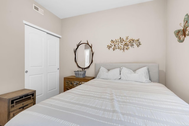 5442 Goose Falls Dr, Dublin, OH 43016 - bedroom featuring a closet
