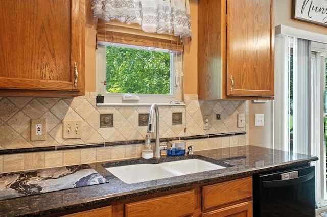 7787 Holderman St, Lewis Center, OH 43035