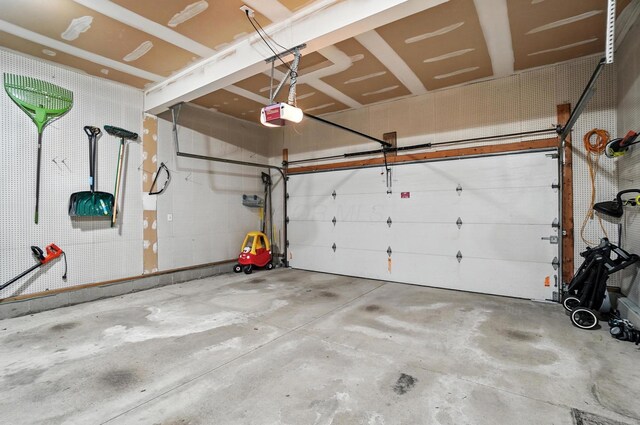 7787 Holderman St, Lewis Center, OH 43035